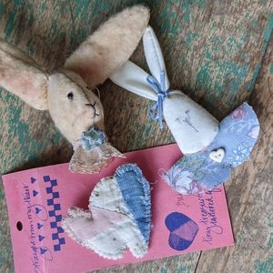 Bundle of 3 Vintage '80s Soft Stuffed Quilted Bunny Rabbit Easter Brooch Pins